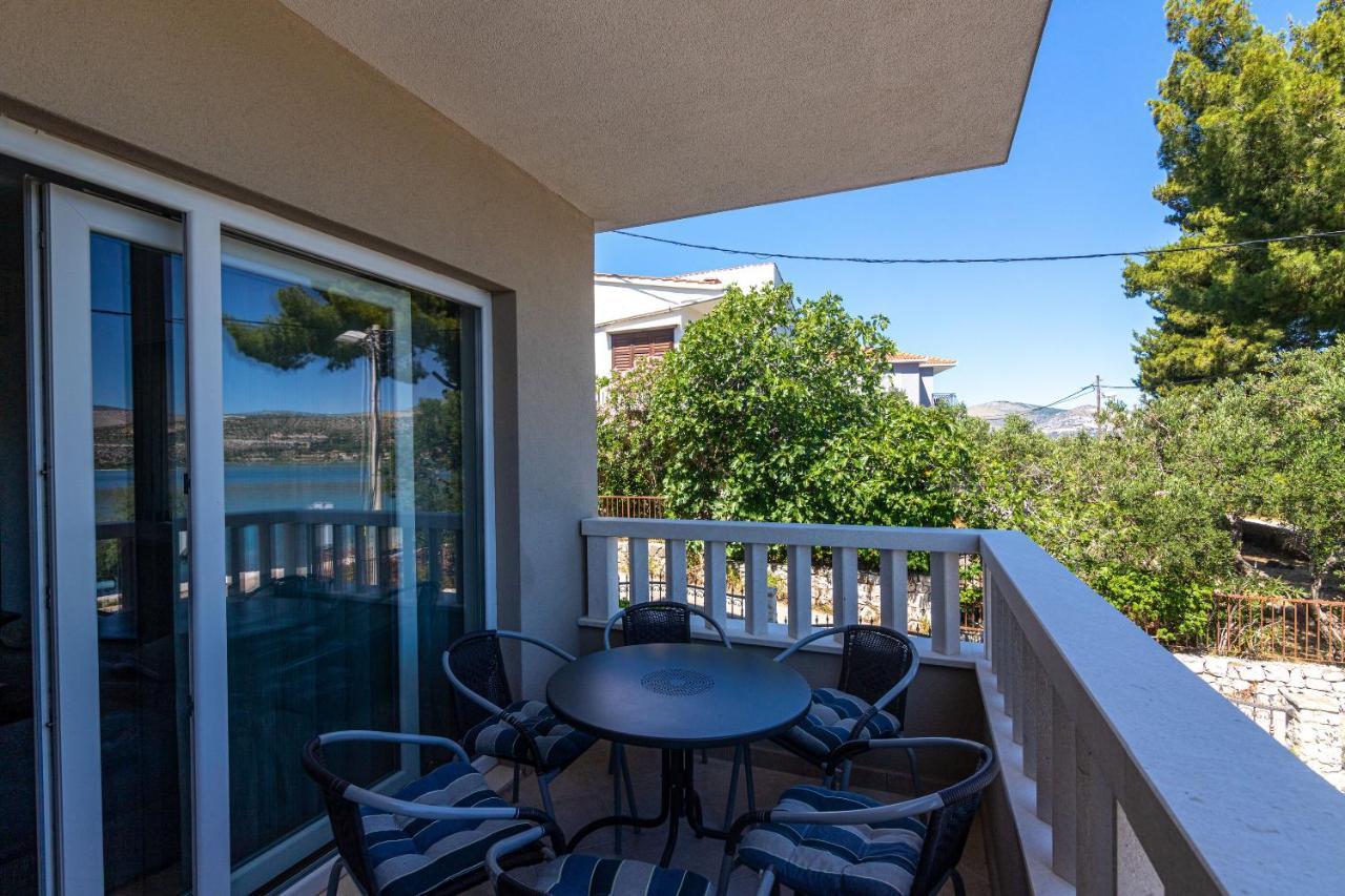 Apartments Janja Trogir Eksteriør bilde