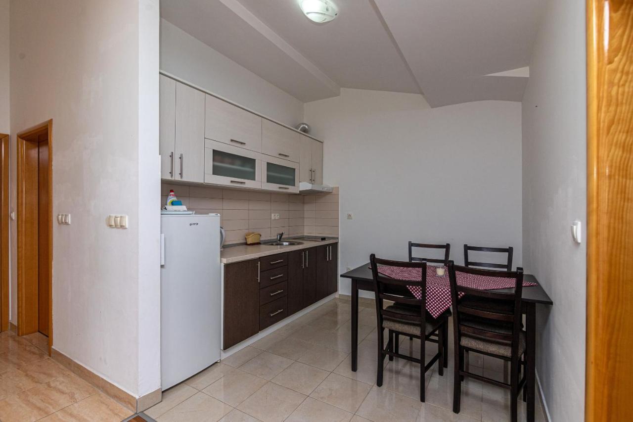 Apartments Janja Trogir Eksteriør bilde