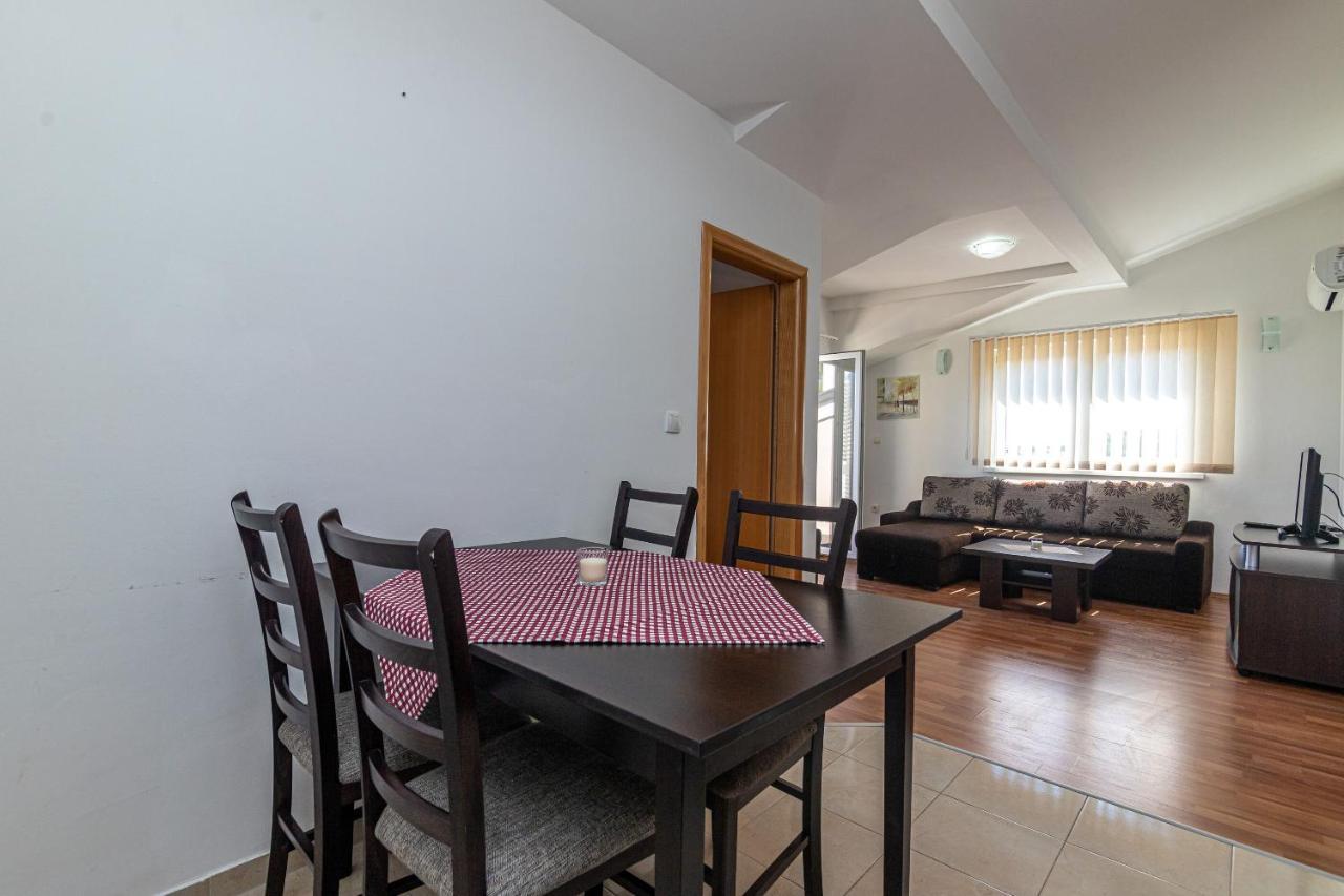 Apartments Janja Trogir Eksteriør bilde