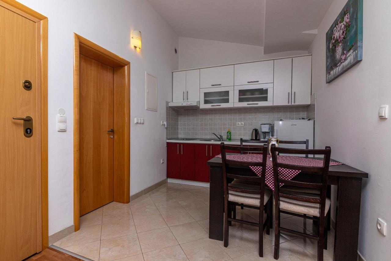Apartments Janja Trogir Eksteriør bilde